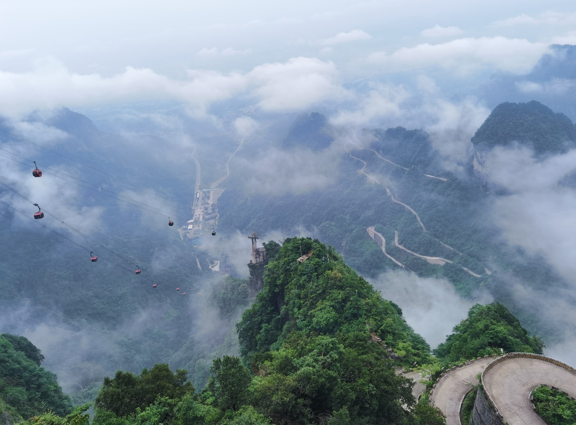 4 Days Zhangjiajie Nature & Culture In-Depth Tour