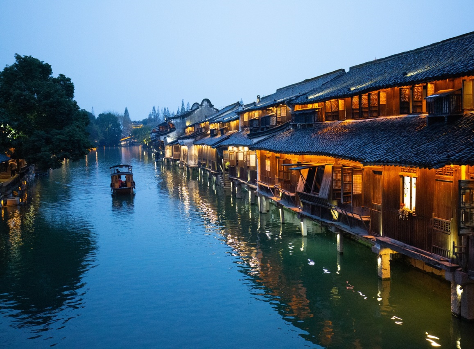 Four-day in-depth tour of Hangzhou, Suzhou and Shanghai