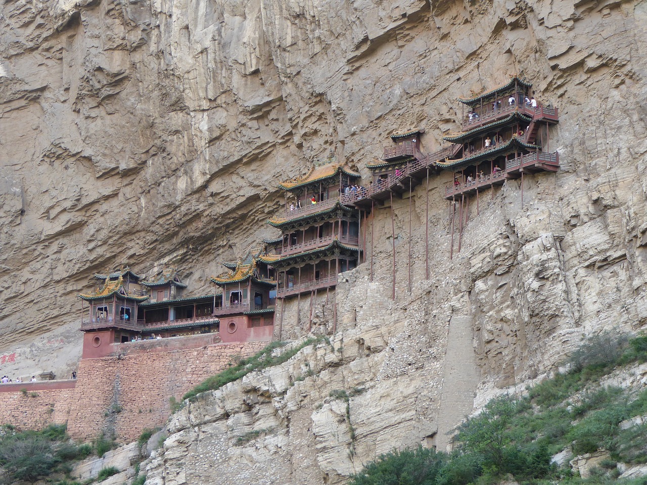 the Xuankong Temple